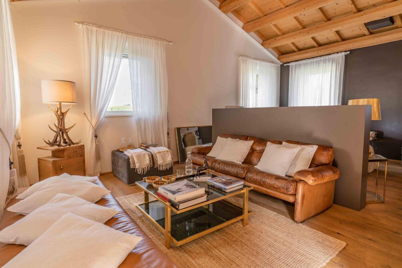 Casavostra - Ambience Suites Ostra Vetere Экстерьер фото