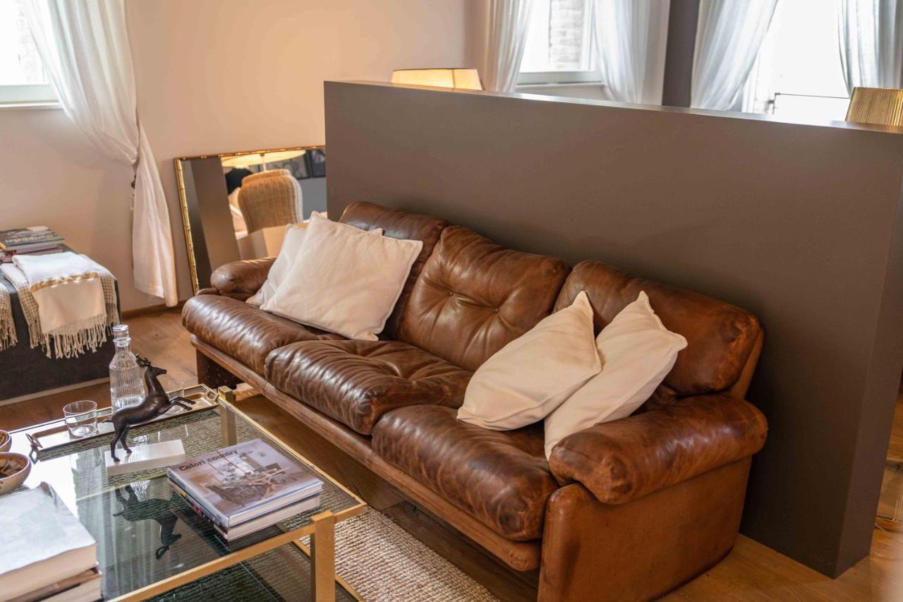 Casavostra - Ambience Suites Ostra Vetere Экстерьер фото
